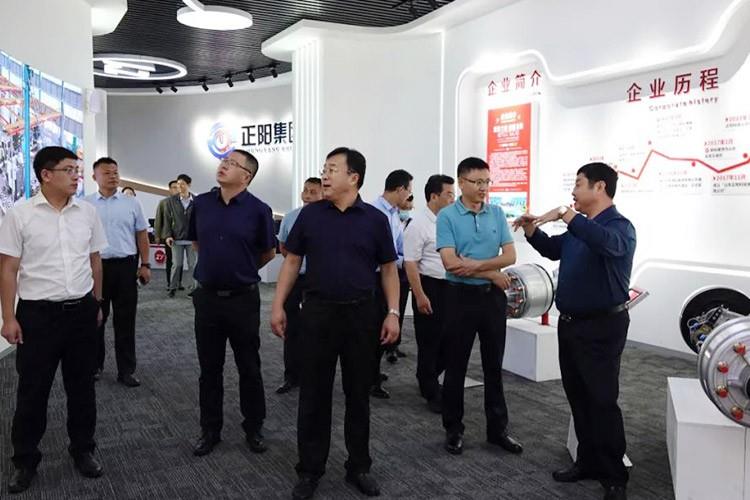 熱烈歡迎重慶市萬州區委李書記率團蒞臨山東正陽集團參觀考察